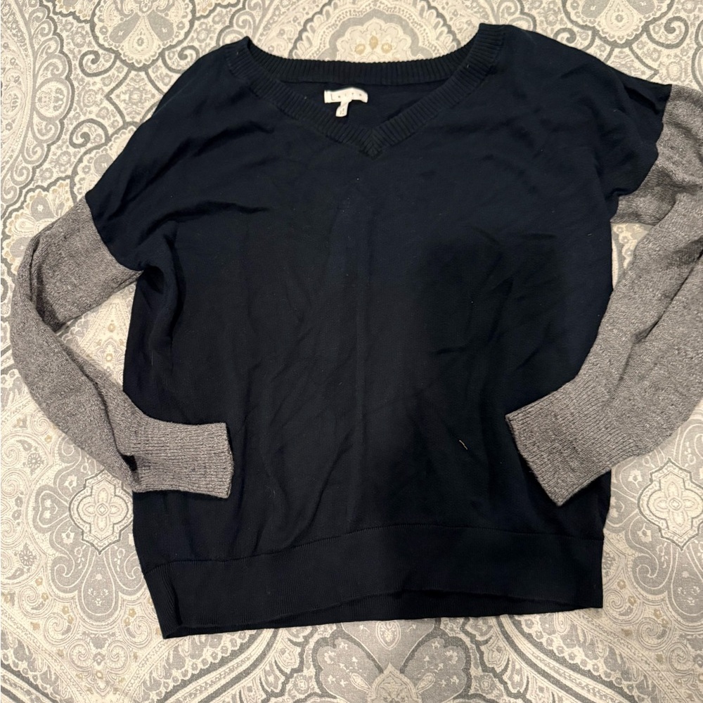 Black and Gray V-Neck Sweater - Picture 1 of 1